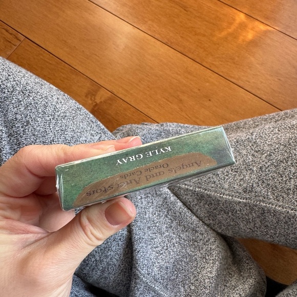 Angels and Ancestors Oracle Cards - Brown and Green - Picture 3 of 3